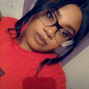 Meet your Posher, Ariona